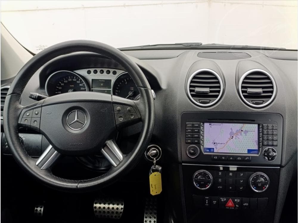 2009 Mercedes-Benz M-Class - 16