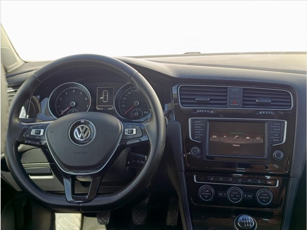 2015 Volkswagen GOLF - 31