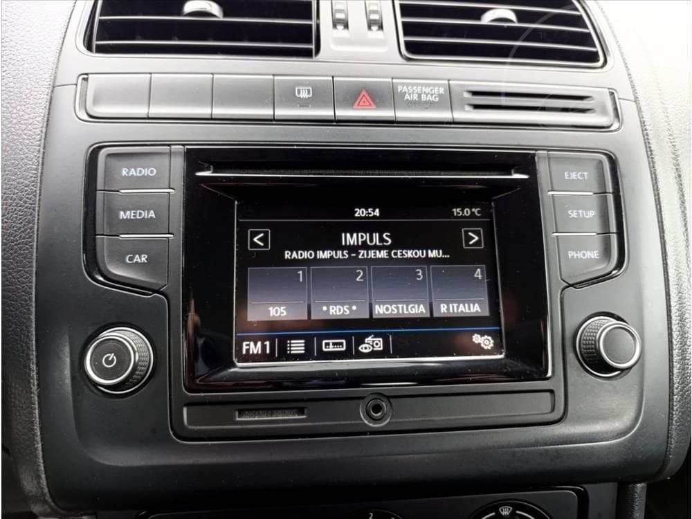 2017 Volkswagen Polo - 17