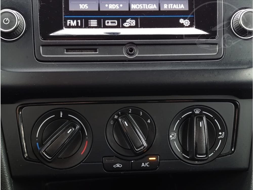 2017 Volkswagen Polo - 18