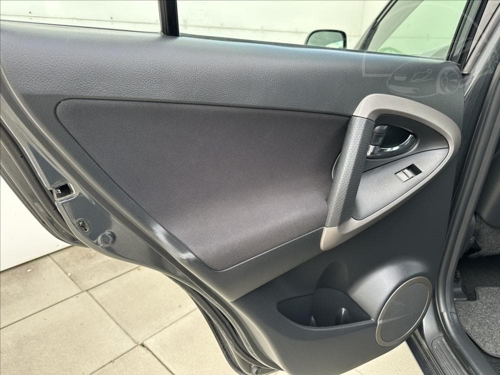 2008 Toyota RAV4 - 18