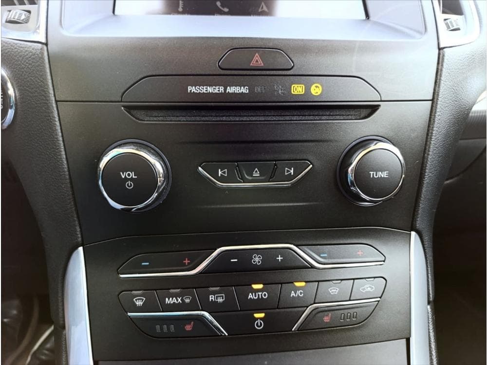 2019 Ford S-Max - 18