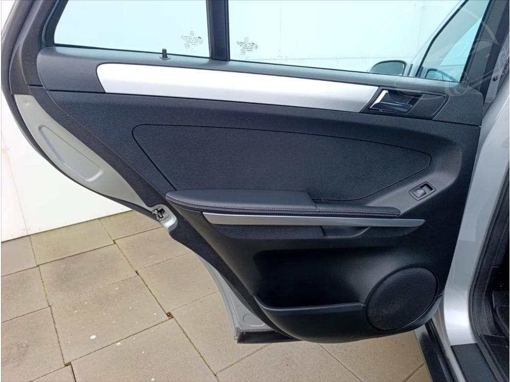 2009 Mercedes-Benz M-Class - 18