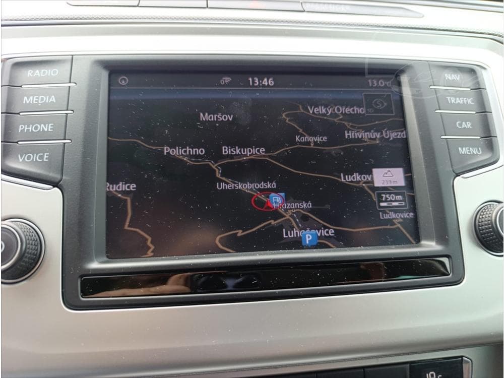 2016 Volkswagen PASSAT - 18