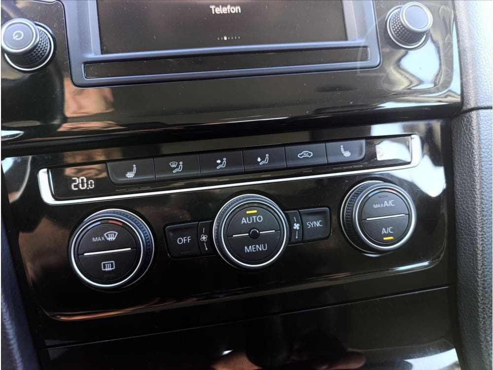 2015 Volkswagen GOLF - 35