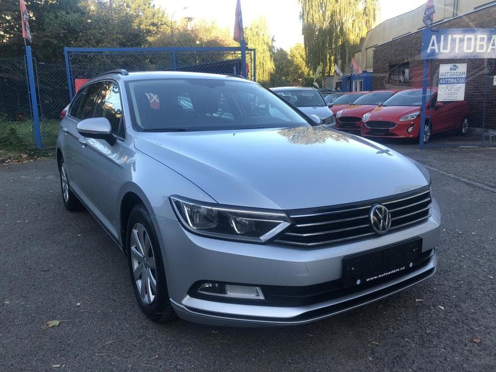 2017 Volkswagen Passat - 2
