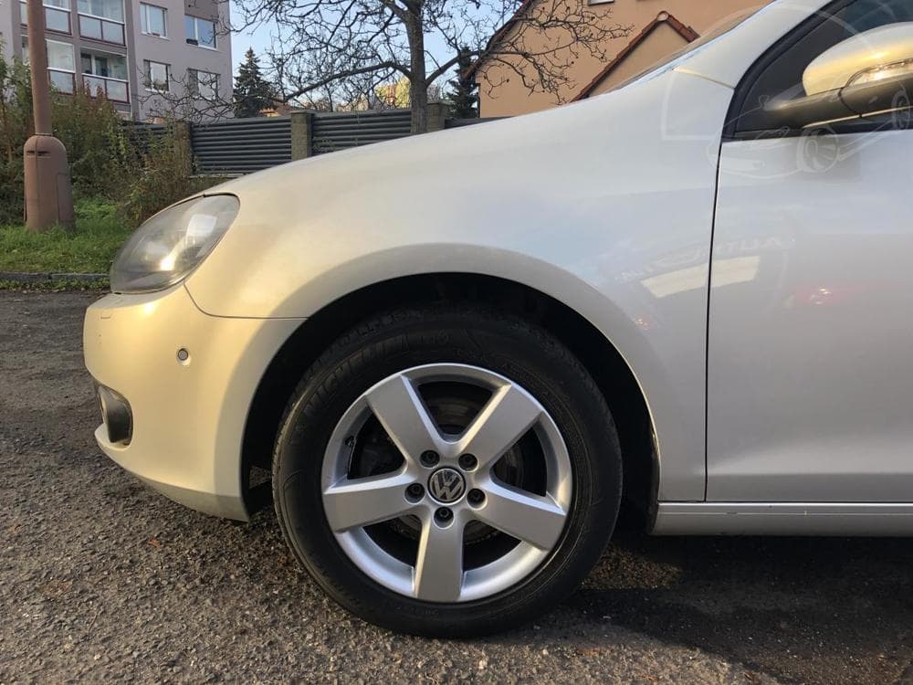 2011 Volkswagen GOLF - 11
