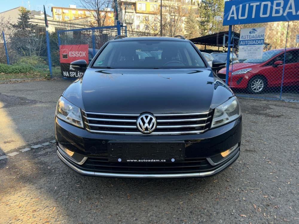 2011 Volkswagen PASSAT - 11