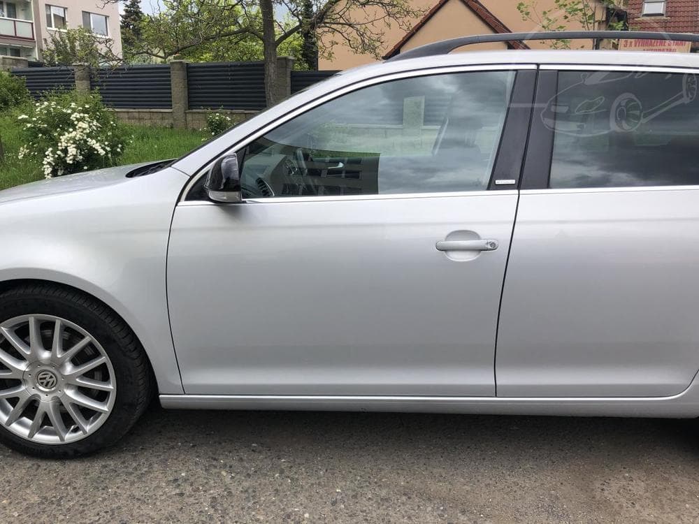 2011 Volkswagen GOLF - 12