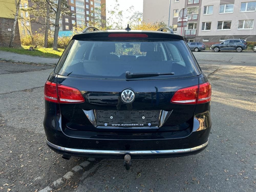 2011 Volkswagen PASSAT - 15