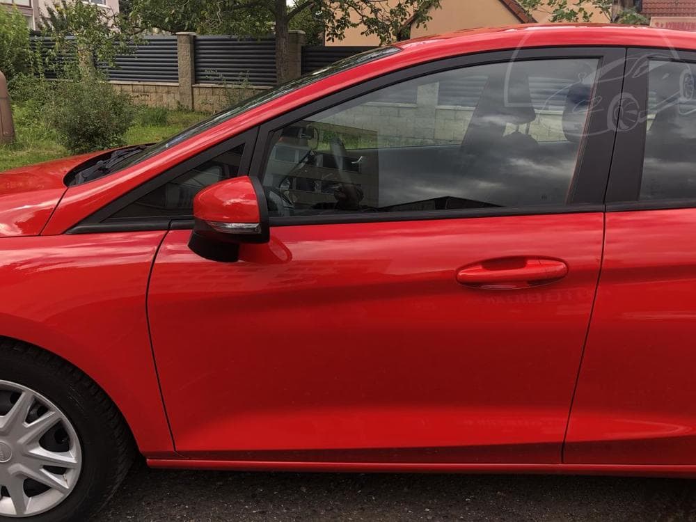 2017 Ford FIESTA - 17