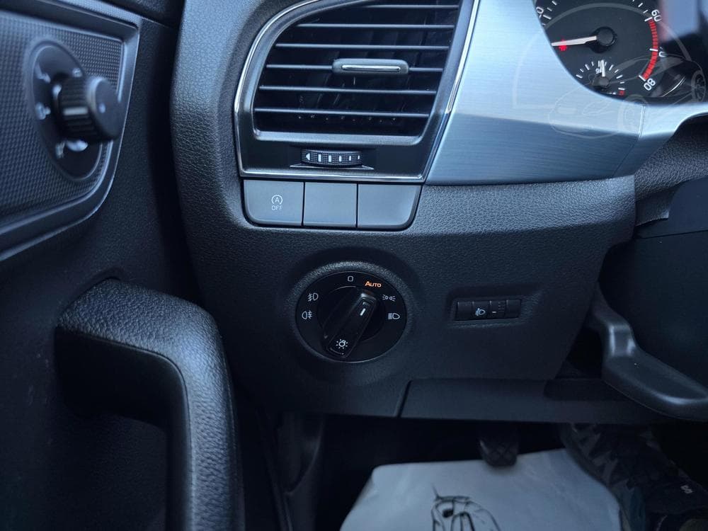 2015 Škoda FABIA - 21