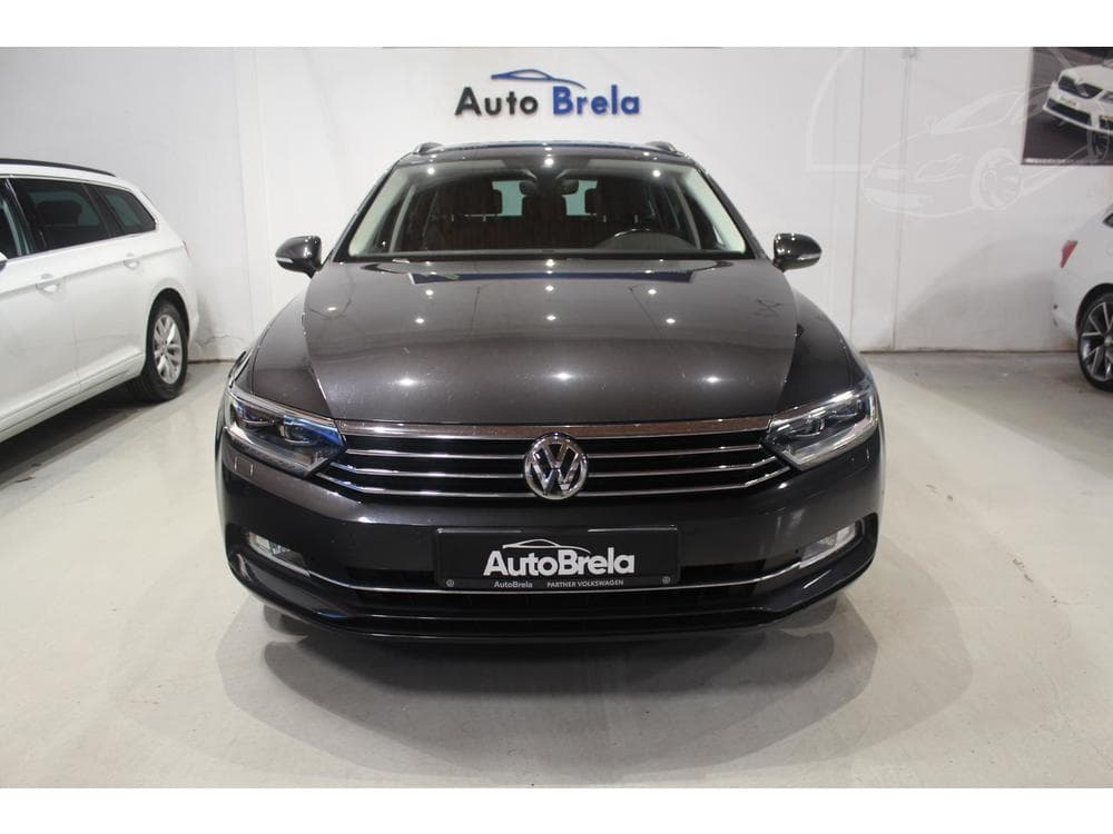 2019 Volkswagen PASSAT - 4