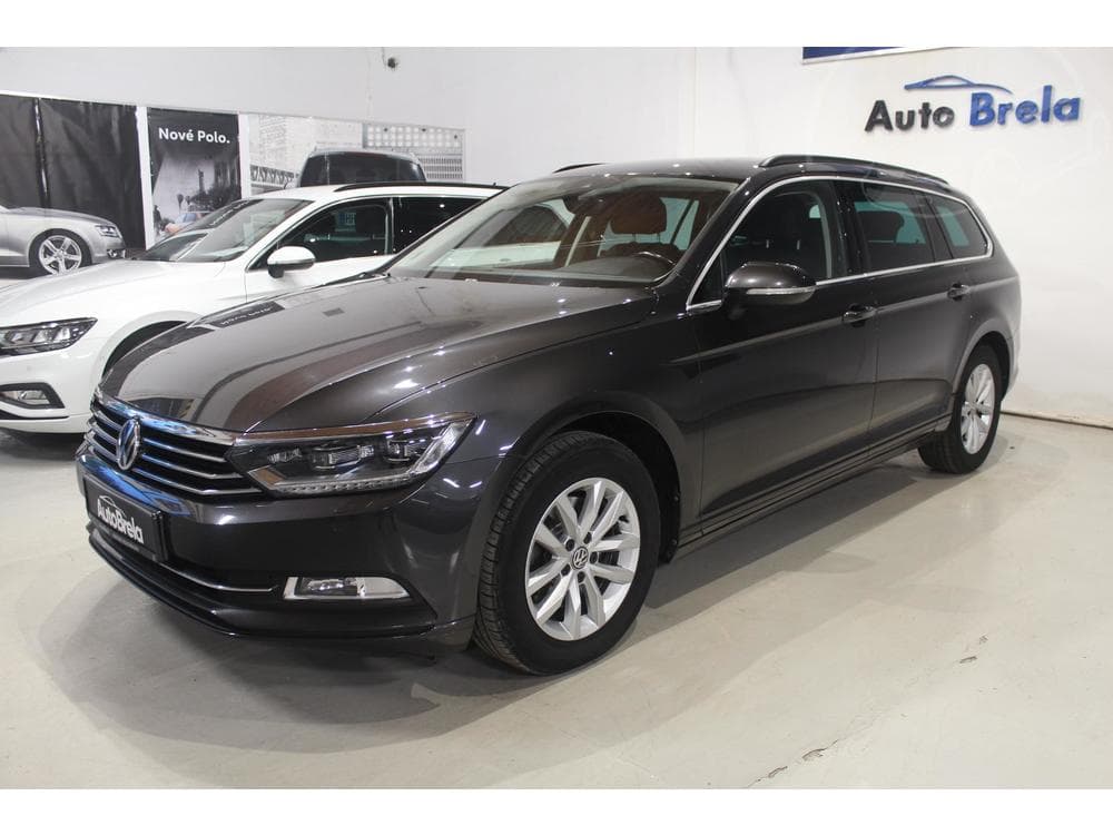 2019 Volkswagen PASSAT - 6