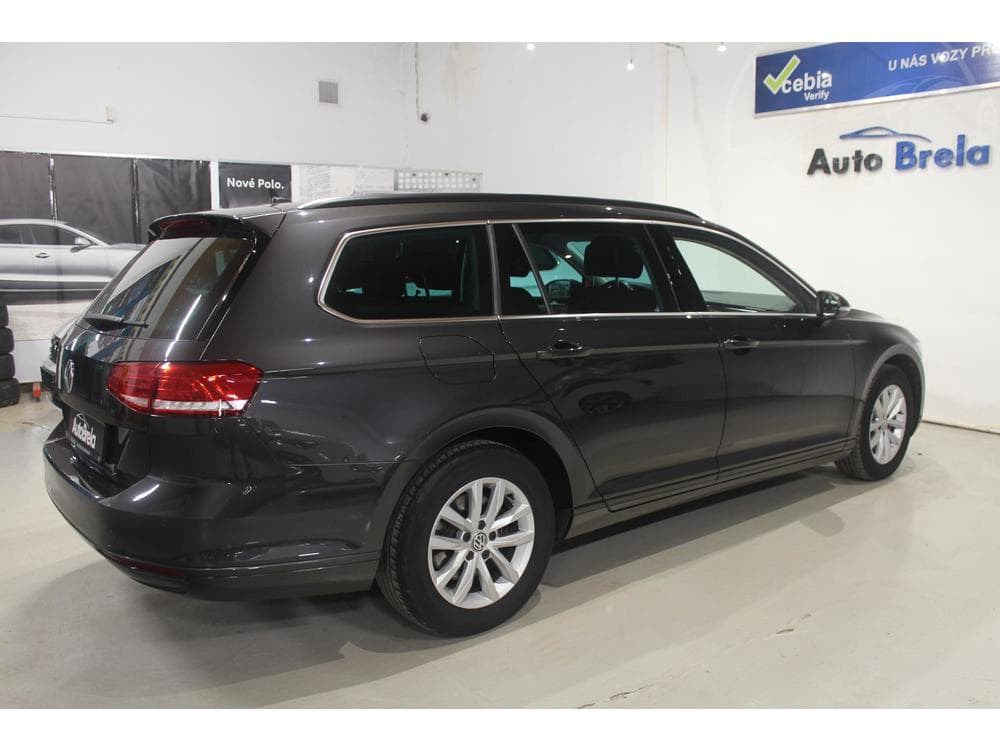 2019 Volkswagen PASSAT - 14