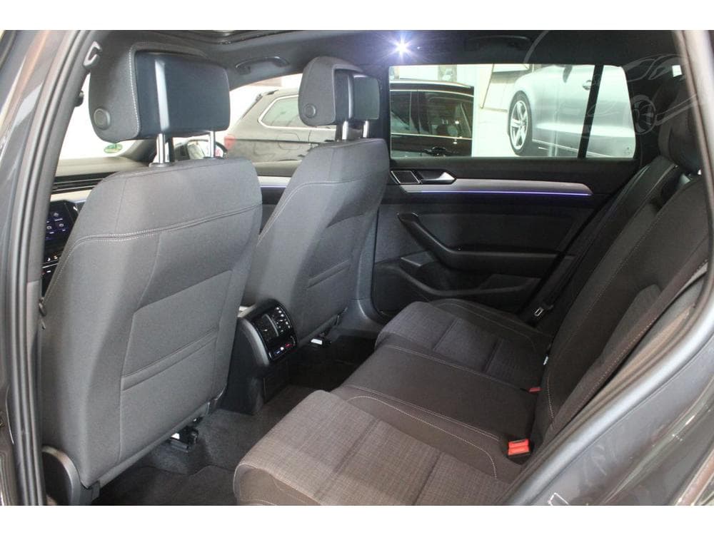 2021 Volkswagen PASSAT - 18