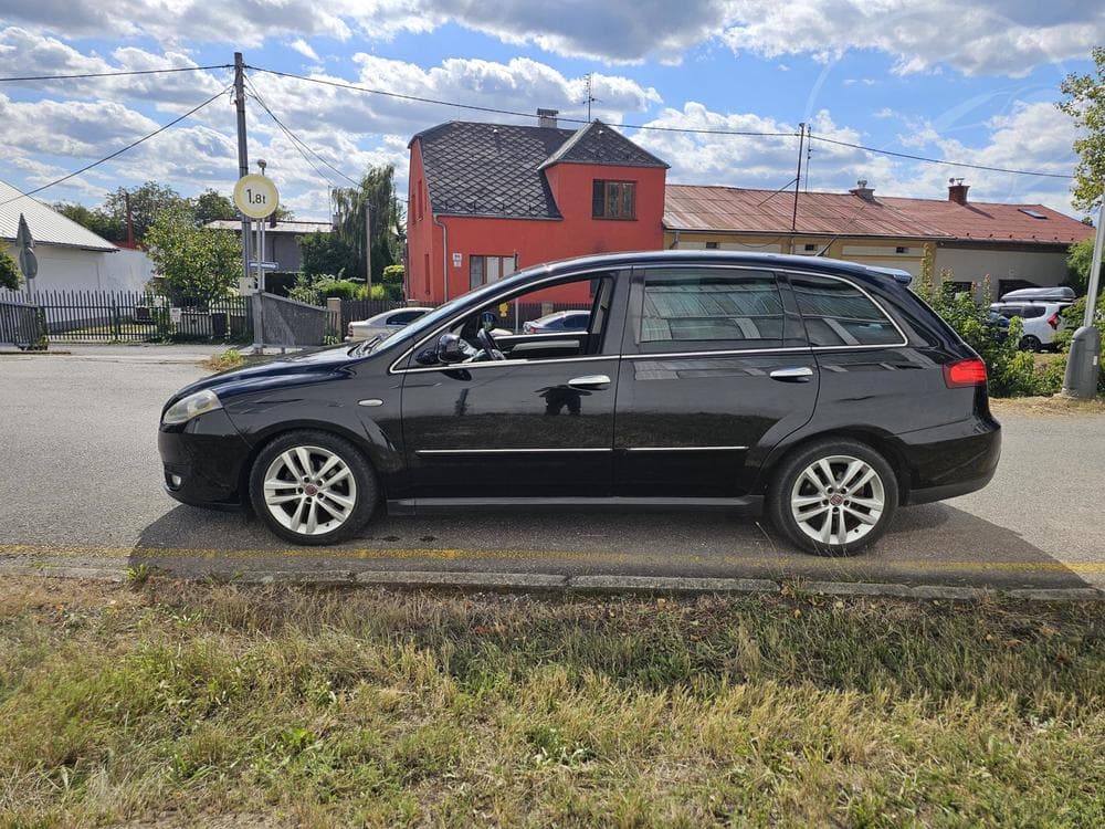 2010 Fiat CROMA - 2