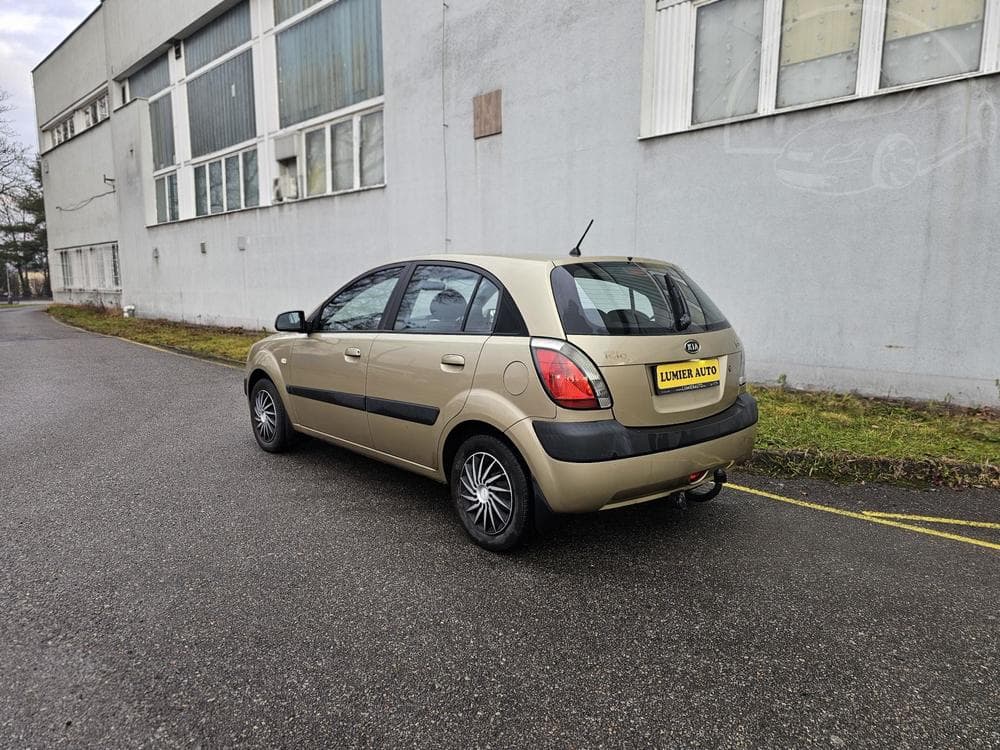 2006 Kia RIO - 3