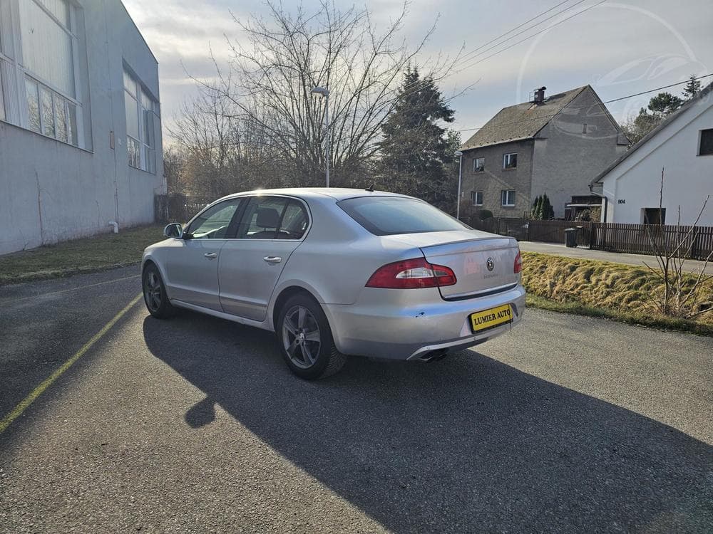 2011 Škoda SUPERB - 3