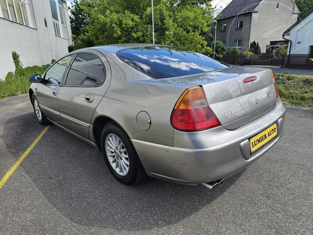 1999 Chrysler 300M - 5