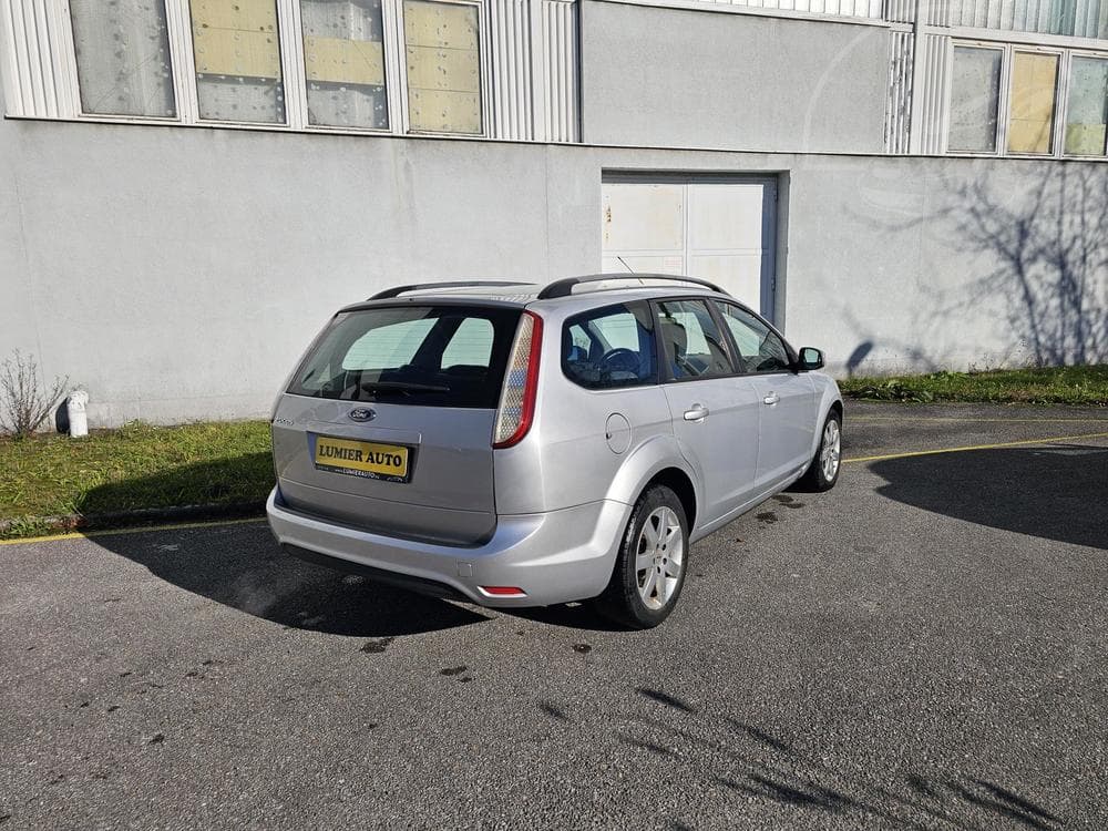 2011 Ford FOCUS - 5