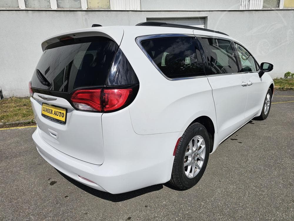 2021 Chrysler PACIFICA - 9