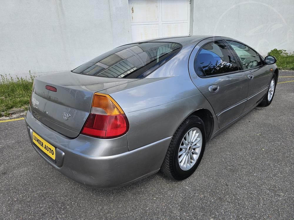 1999 Chrysler 300M - 9
