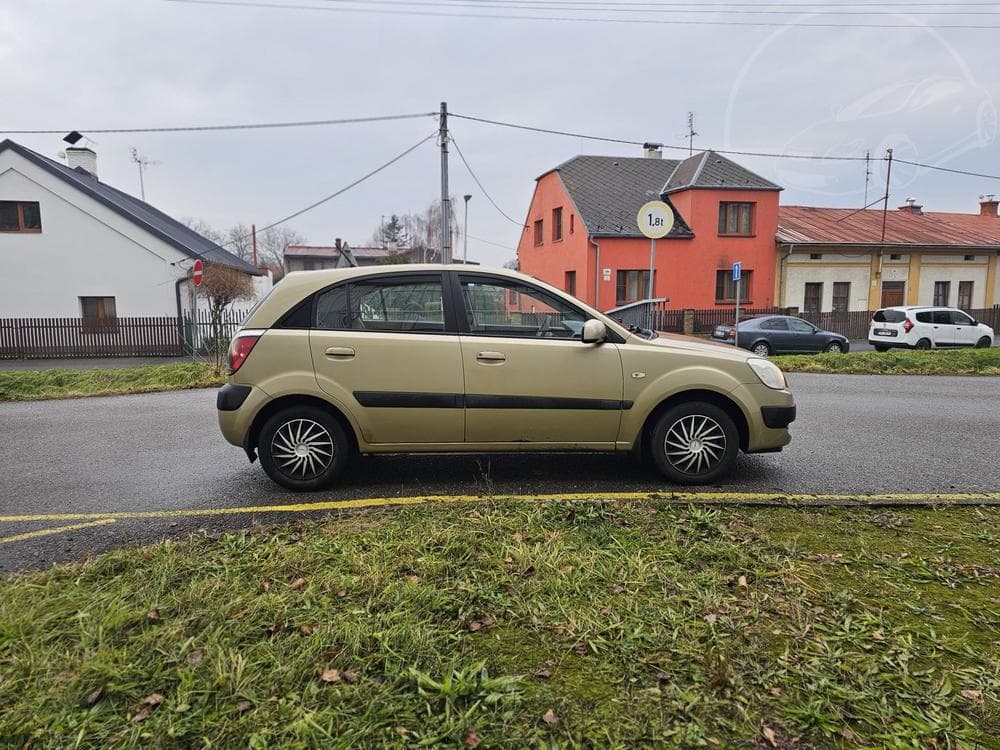 2006 Kia RIO - 6