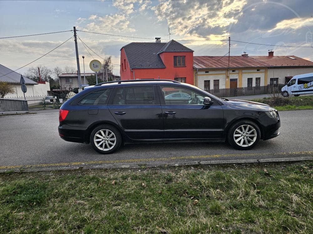 2014 Škoda SUPERB - 16