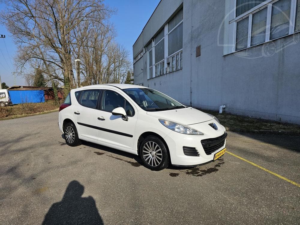 2010 Peugeot 207 - 7