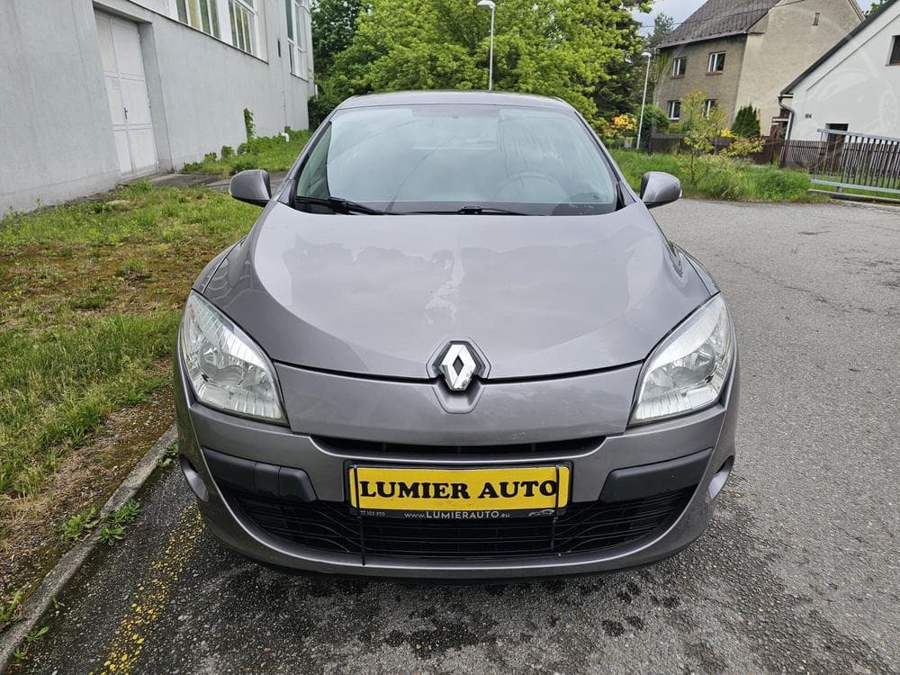 2010 Renault MEGANE - 8