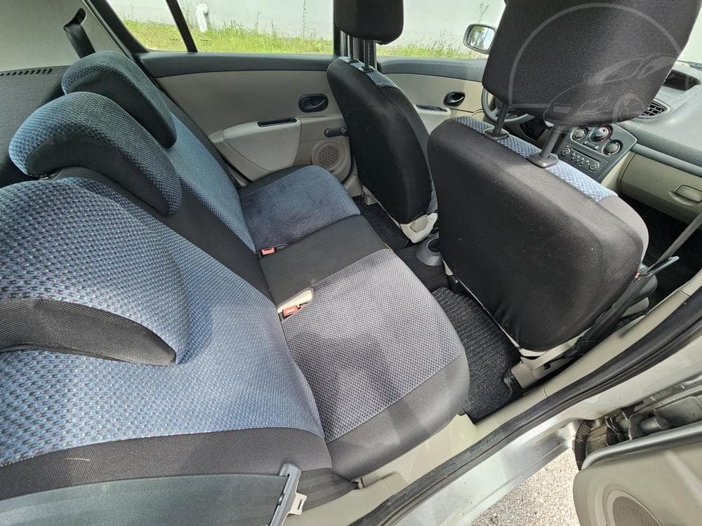 2006 Renault CLIO - 9