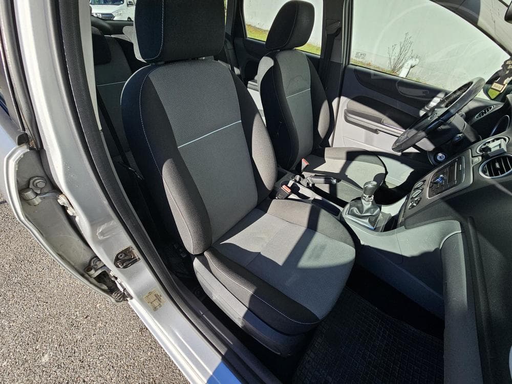 2011 Ford FOCUS - 9