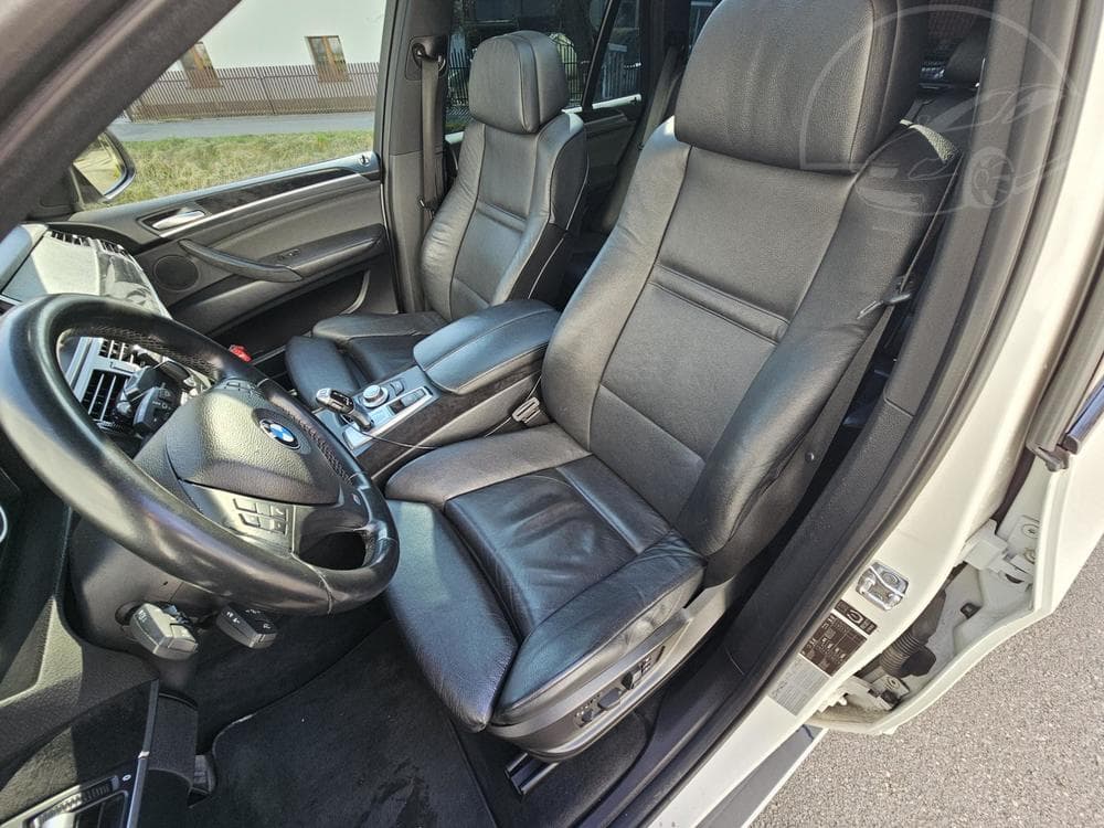 2010 BMW X5 - 9