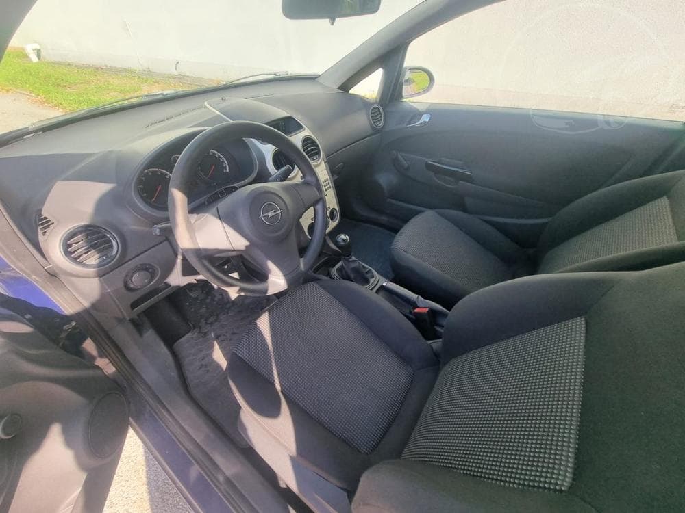 2009 Opel Corsa - 31