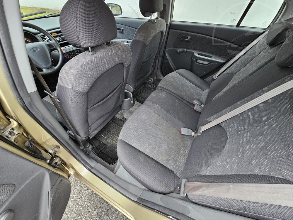 2006 Kia RIO - 12