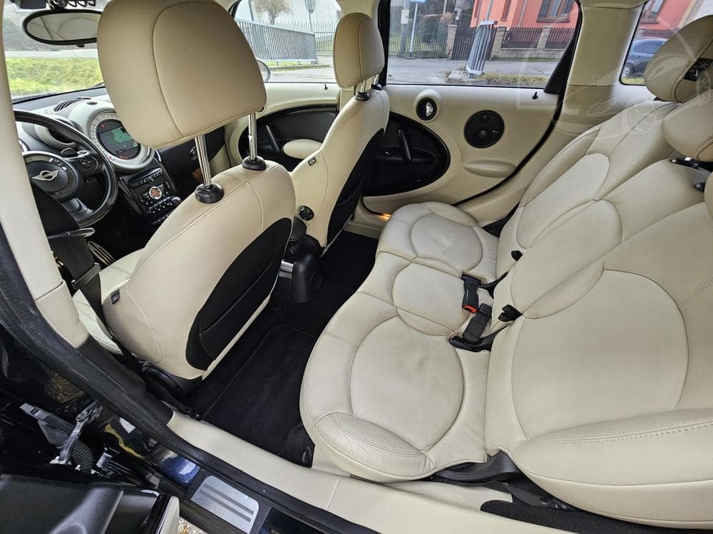2011 Mini COUNTRYMAN - 12