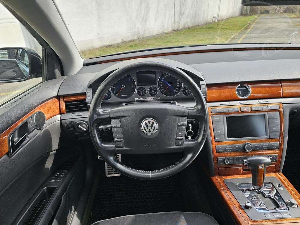 2007 Volkswagen PHAETON - 13