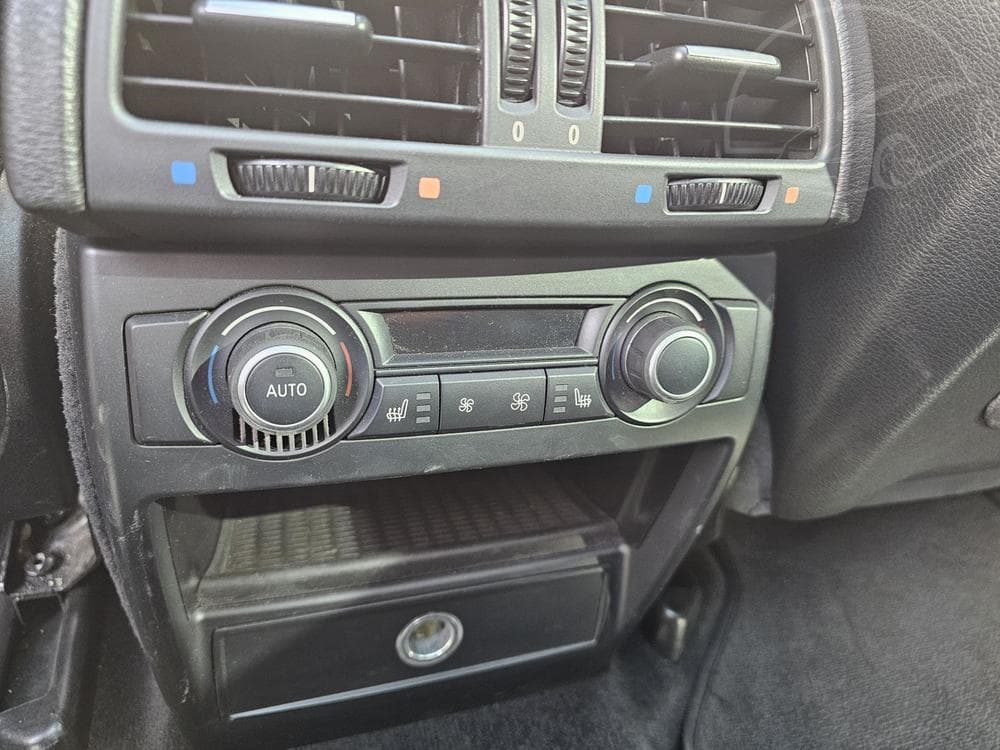 2010 BMW X5 - 13