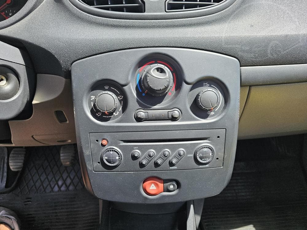 2006 Renault CLIO - 14