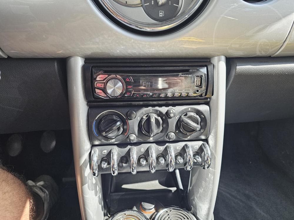 2004 Mini COOPER - 14