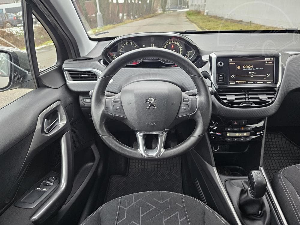 2017 Peugeot 2008 - 15