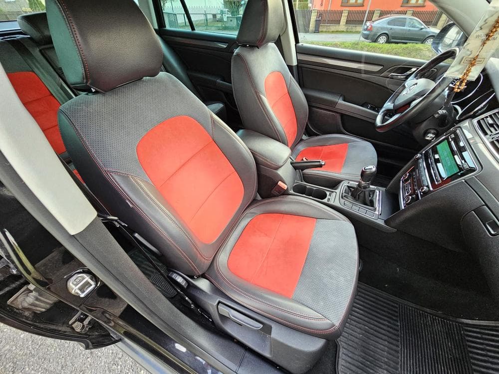 2014 Škoda SUPERB - 43