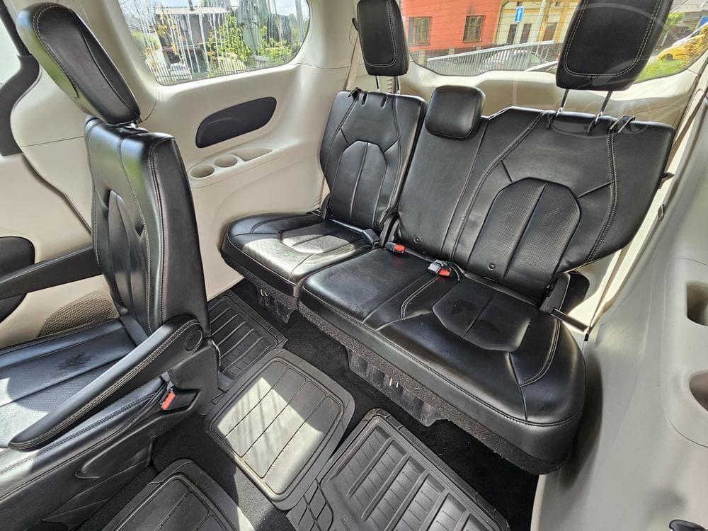 2021 Chrysler PACIFICA - 29