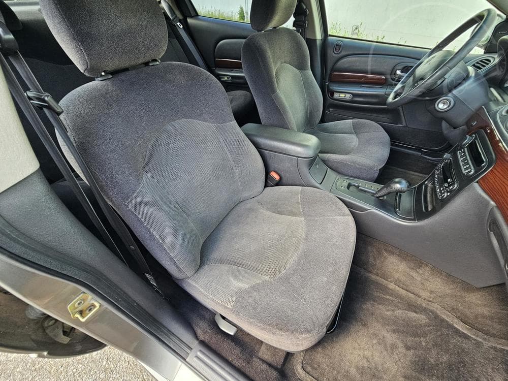 1999 Chrysler 300M - 29