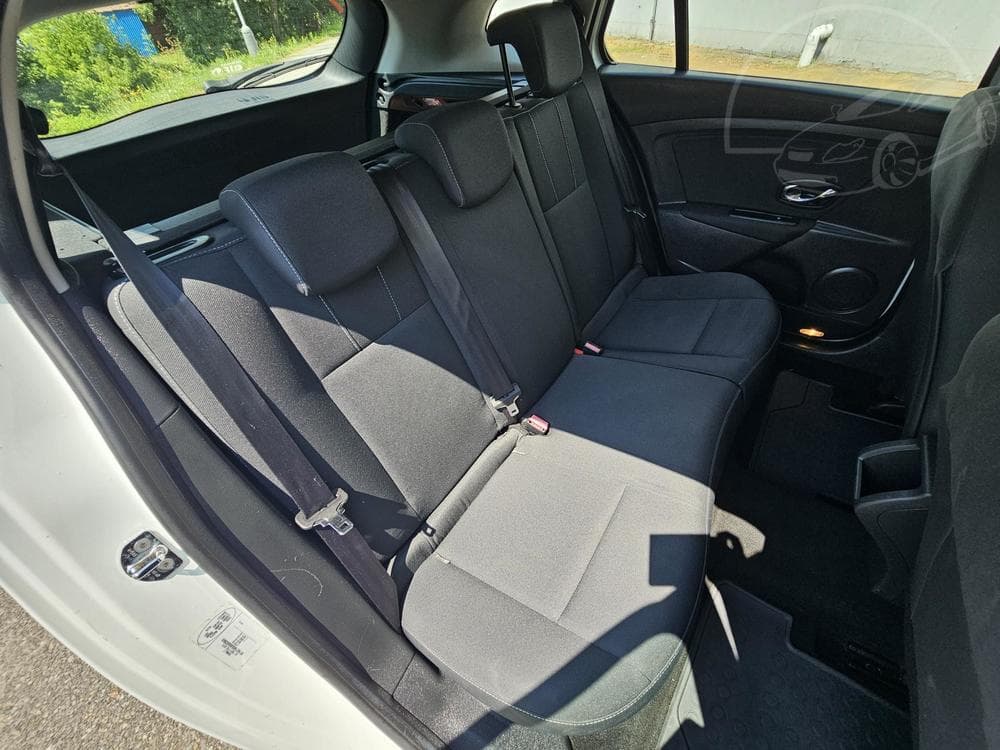 2012 Renault MEGANE - 15