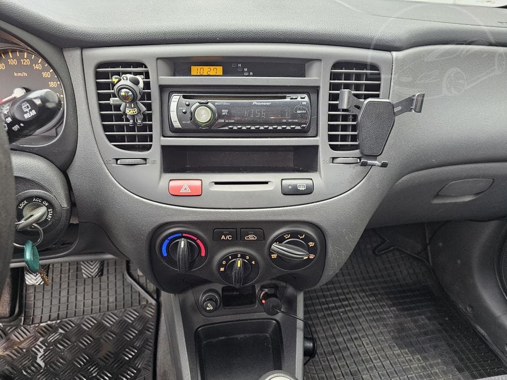 2006 Kia RIO - 16
