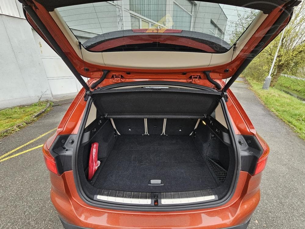 2017 BMW X1 - 33