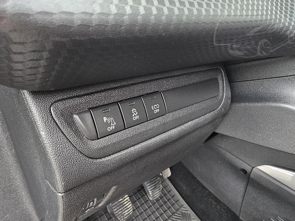 2017 Peugeot 2008 - 18