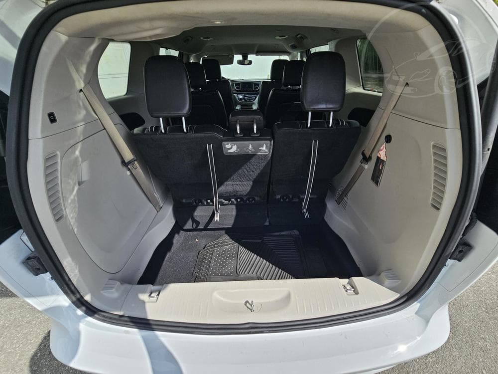 2021 Chrysler PACIFICA - 35